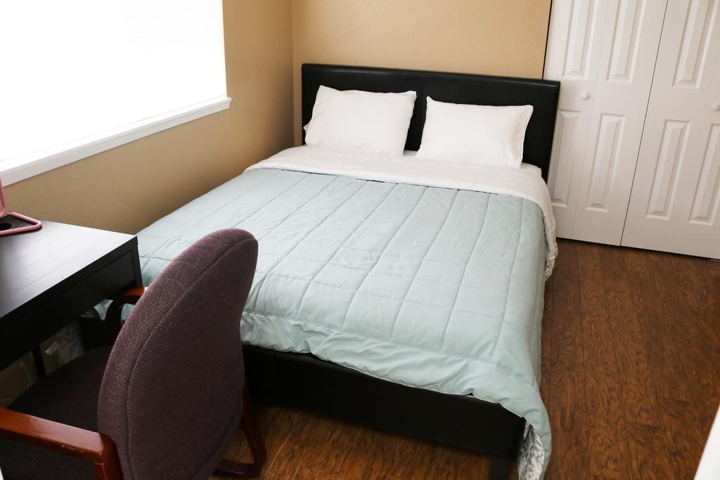 Quiet, Clean And Comfortable Room Seattle Exteriér fotografie