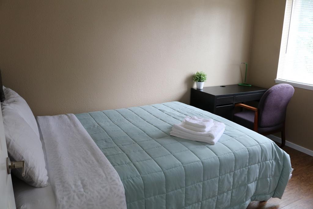 Quiet, Clean And Comfortable Room Seattle Exteriér fotografie