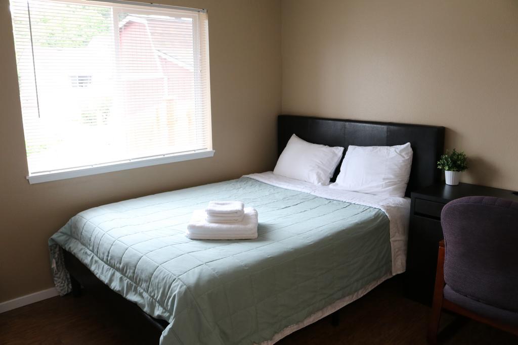 Quiet, Clean And Comfortable Room Seattle Exteriér fotografie